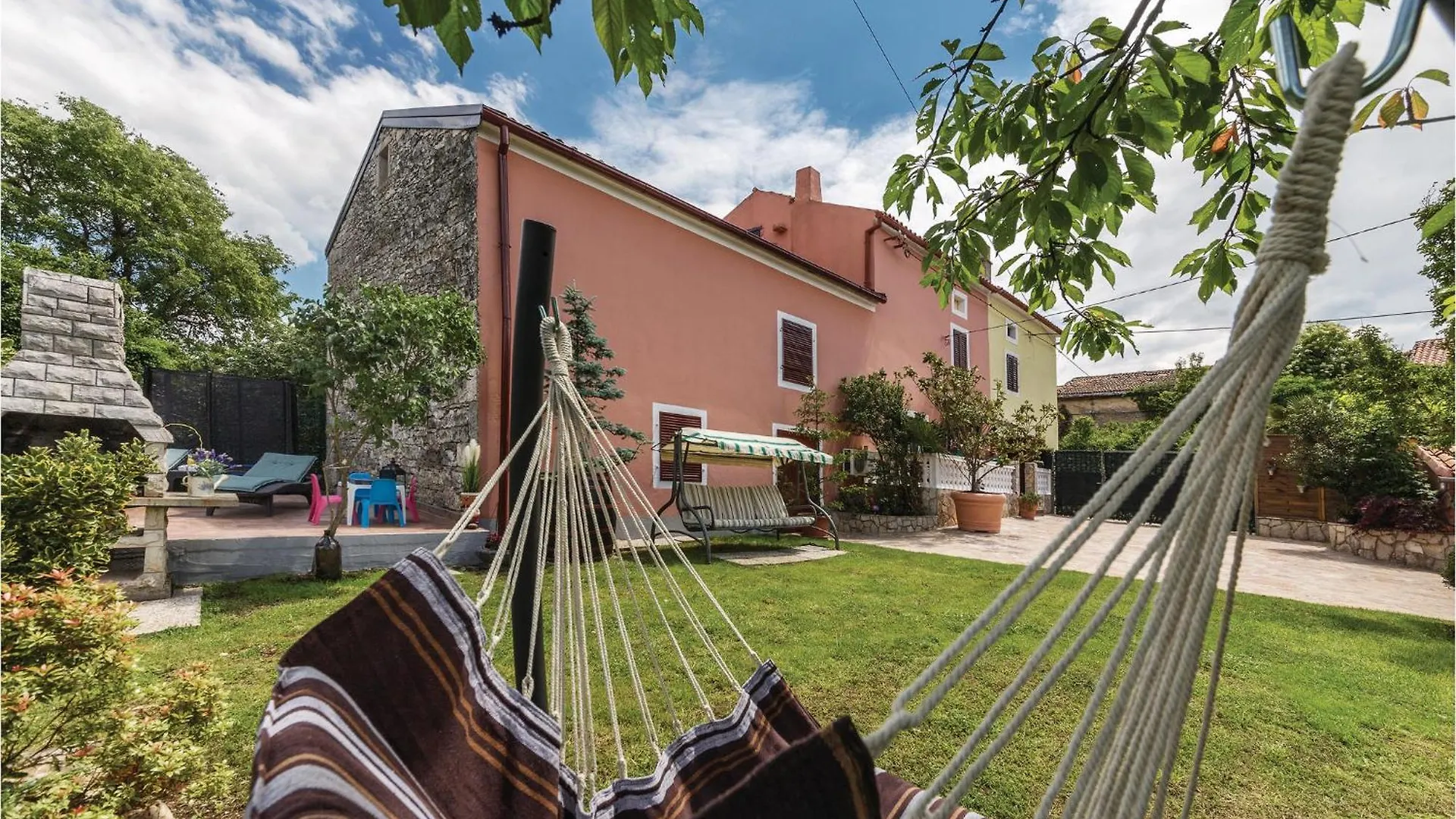 2 Bedroom Stunning Home In Pula