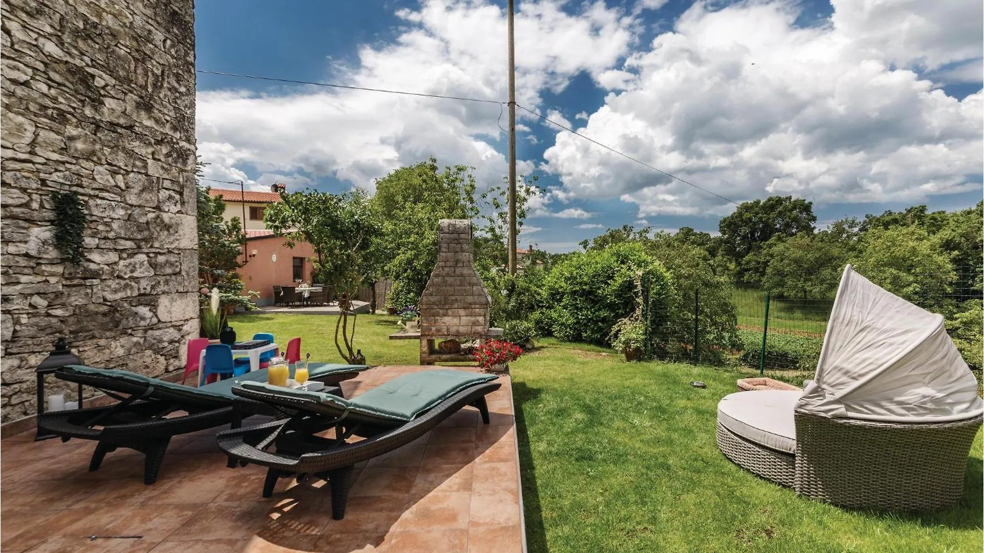 2 Bedroom Stunning Home In Pula Croatia