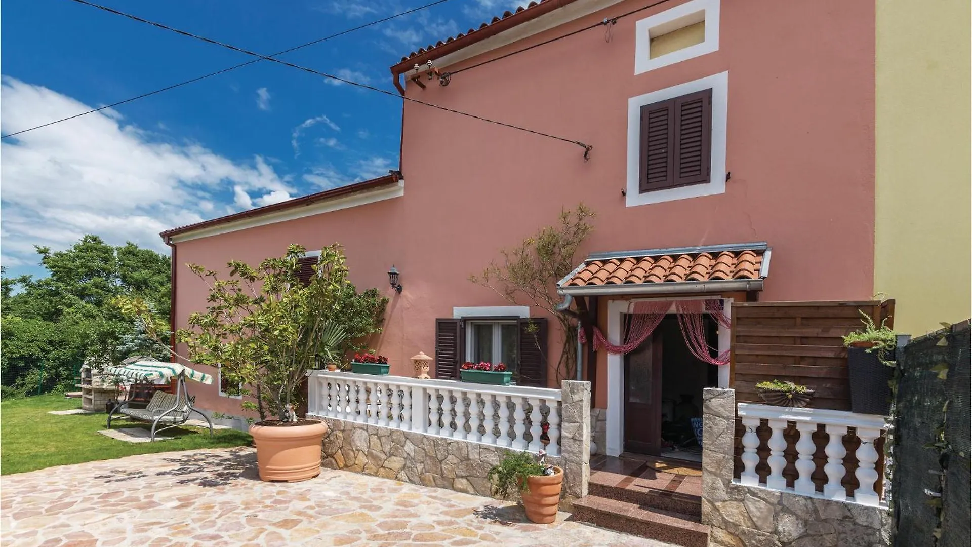 Holiday home 2 Bedroom Stunning Home In Pula